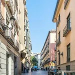 For You Rentals Teatro Real Plaza Apartment Temporal Saint Martin Madrid Tru5