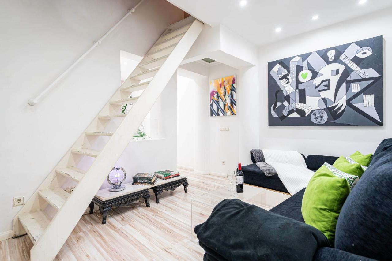 For Teatro Real Plaza Temporal Saint Martin Tru5 Apartment Madrid